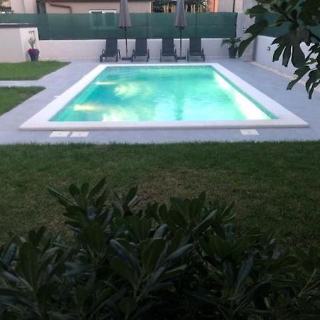 Leneda Apartments With Pool Pula Luaran gambar