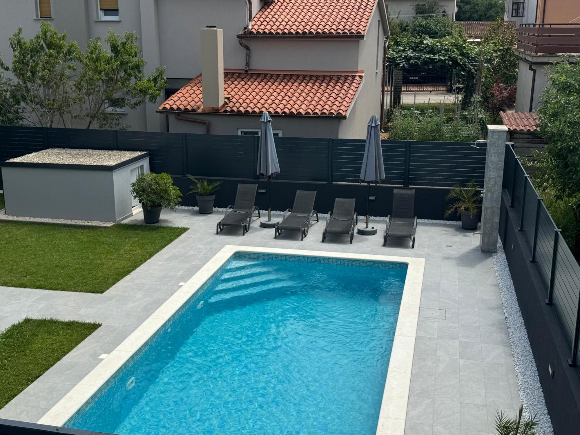 Leneda Apartments With Pool Pula Luaran gambar